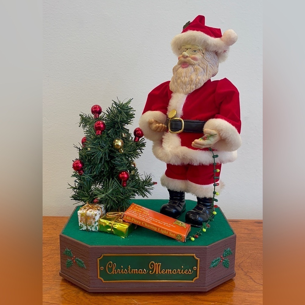 Vintage TELCO Christmas Memories Animated Musical Santa by Christmas Tree